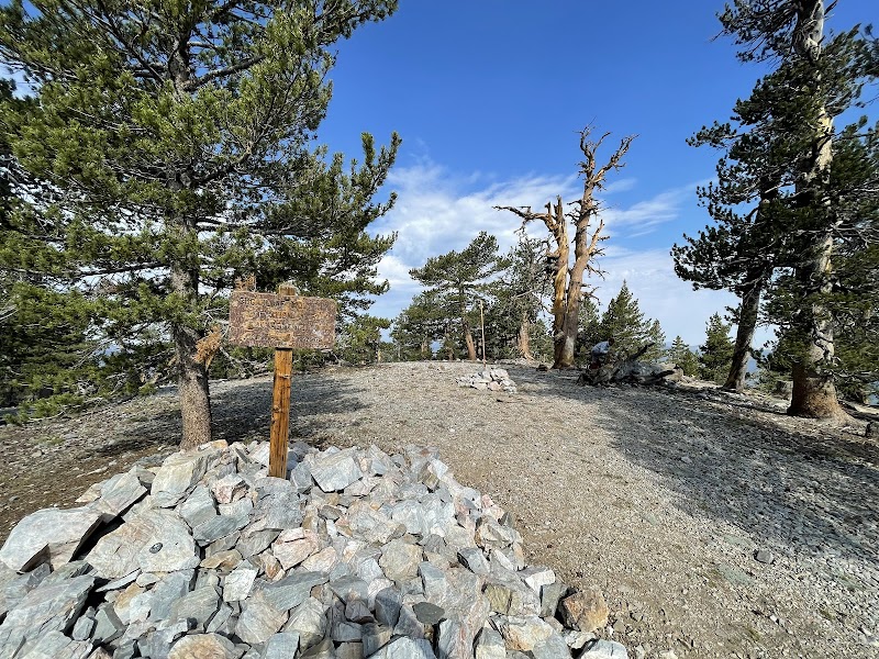 Discover the Enchantment of Sugarloaf National Recreation Trail surrounding landscape