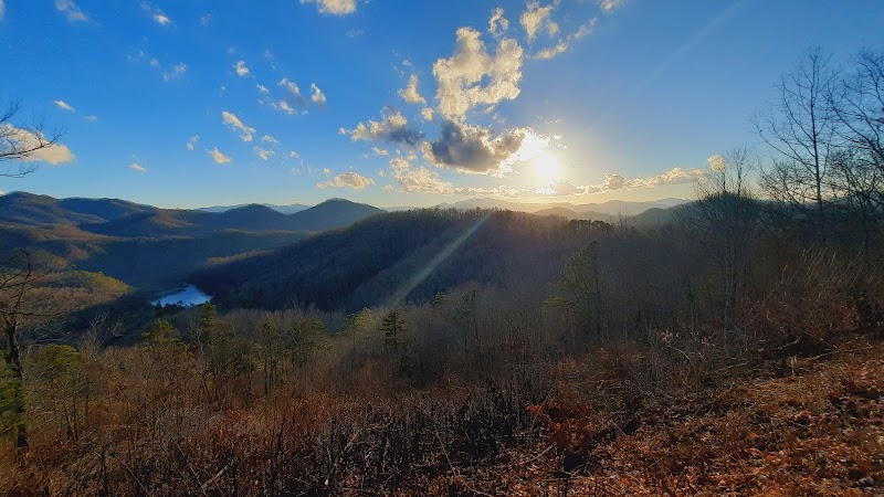 Lakeshore Trail: Gateway to Adventure in Bryson City surrounding landscape