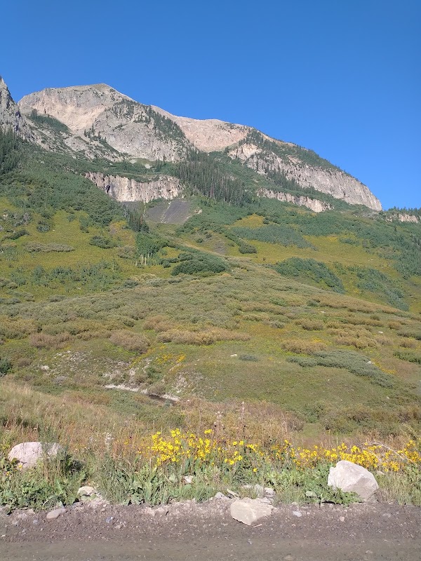Discover the Charm of Washington Gulch outdoor detail