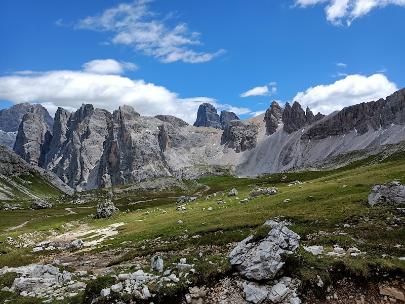Majestic Peaks of Tre Cime: Dolomiti's Crown Jewel - Parco Naturale Tre Cime