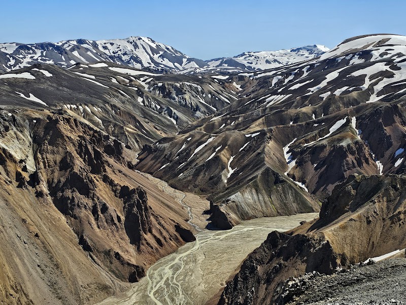 Majestic Peaks of Landmannalaugar: Bláhnjúkur - Bláhnjúkur