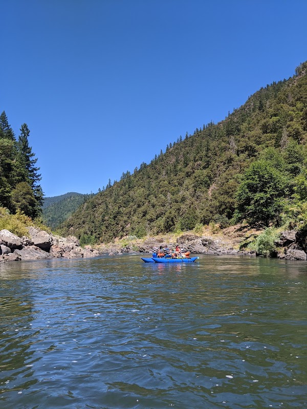 Rogue River: Nature's Gem in Oregon surrounding landscape