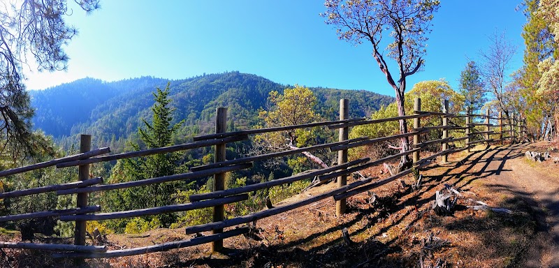 Scenic Stroll Along Ashland Loop Road, Oregon - Ashland Loop Road