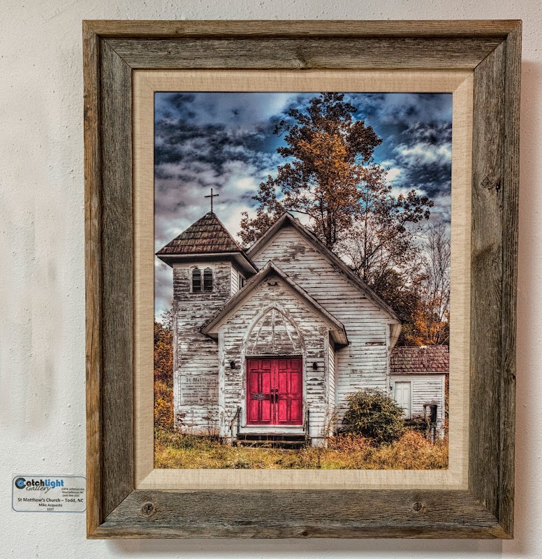 Photographic Art Haven in West Jefferson surrounding landscape