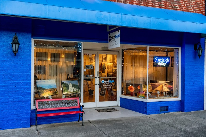 Photographic Art Haven in West Jefferson - Catch Light Gallery