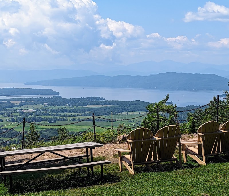 Scenic Peaks at Mt. Philo State Park - Mt. Philo State Park