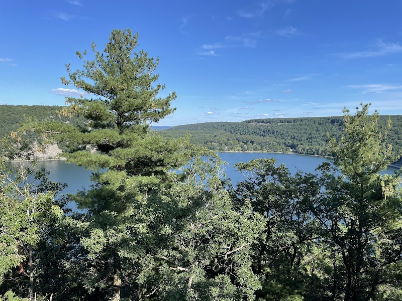 Hiking Adventures on West Bluff Trailhead - West Bluff Trailhead