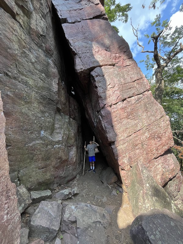 Hiking Adventures on West Bluff Trailhead surrounding landscape