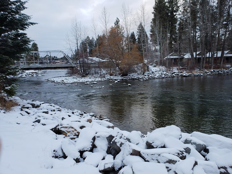 Riverside Retreat: Sliter's Park, Bigfork, MT surrounding landscape