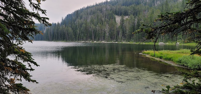 Lower Lady of the Lake: A Tranquil Retreat - Lower Lady of the Lake Trailhead
