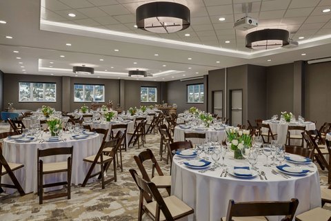 Mountain Views and Poolside Relaxation at Big Sky outdoor detail