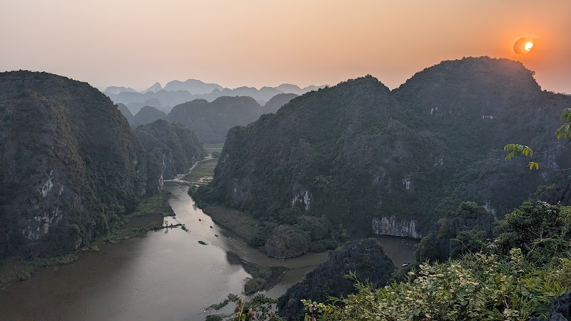 Mua Cave: A Scenic Overlook in Ninh Bình - Mua cave