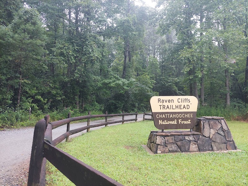 Waterfall Escape: Raven Cliffs Trailhead, Cleveland, GA - Raven Cliffs Trailhead