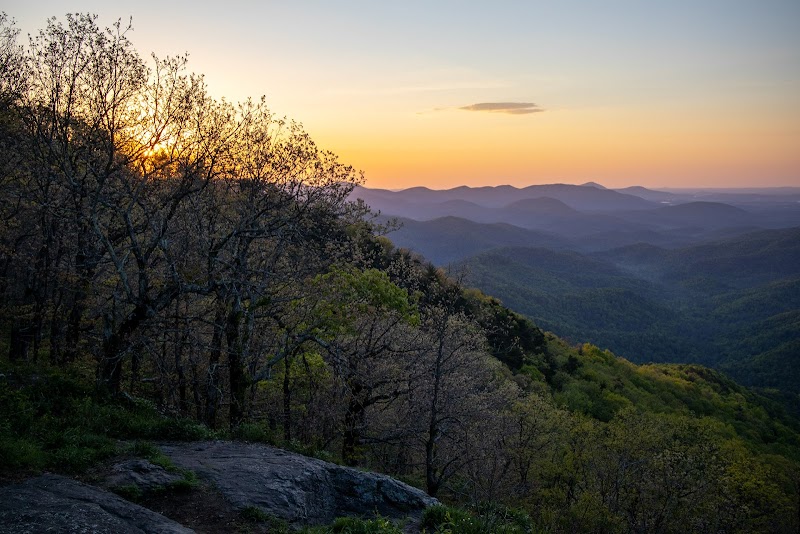 Hiking to Preacher's Rock: A Scenic Escape - Preacher's Rock