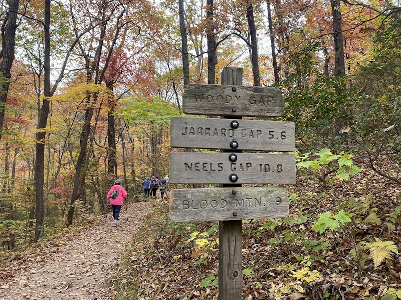 Hiking to Preacher's Rock: A Scenic Escape - Preacher's Rock
