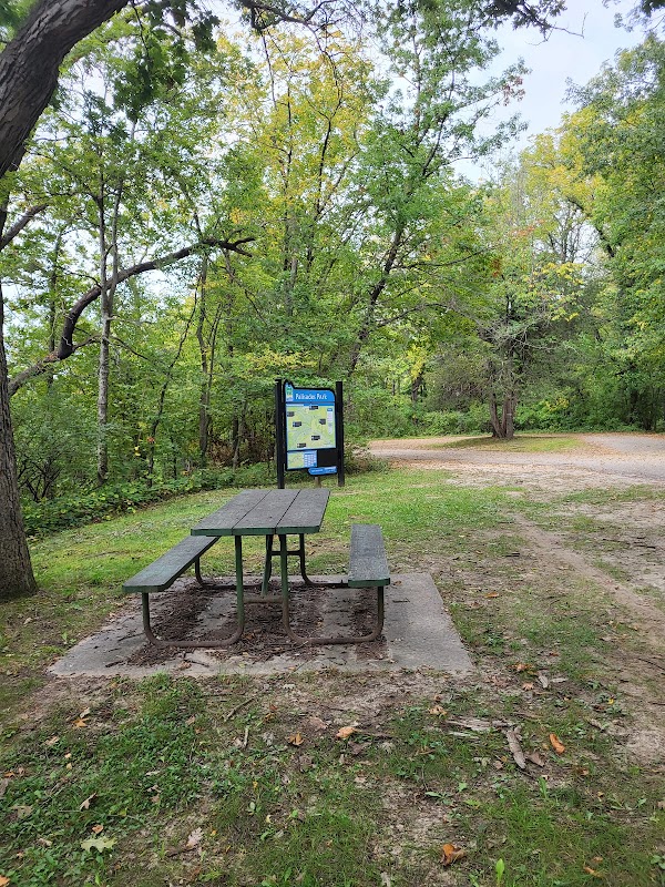 Scenic Views at Palisades Park outdoor detail