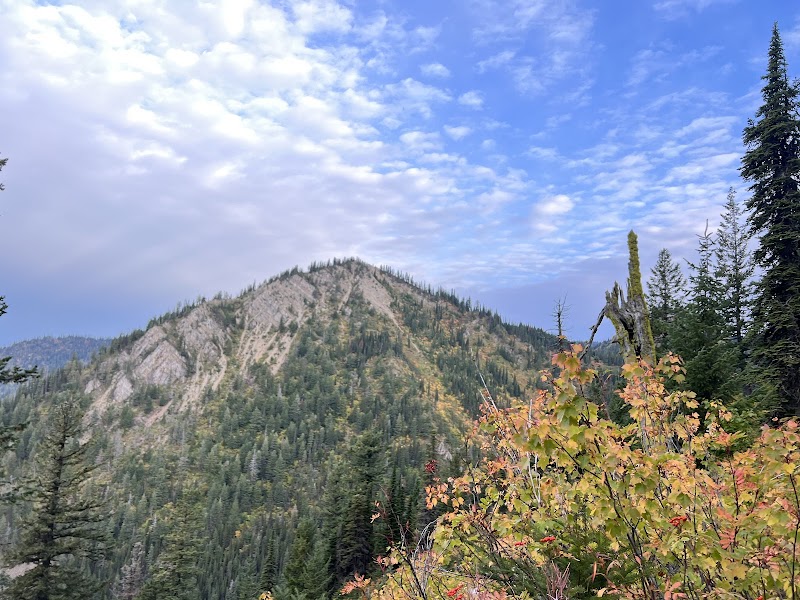 Hiking the Scenic Strawberry Lake Trailhead surrounding landscape