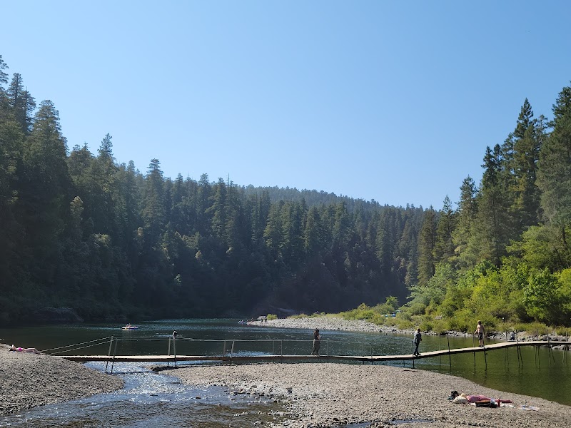 Majestic Forest Walk at Stout Grove surrounding landscape