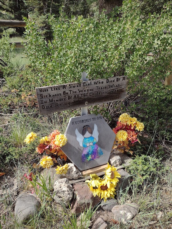 Deep Creek Trailhead: Gateway to Creede's Wilderness surrounding landscape