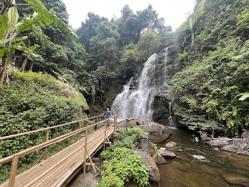 Discover the Enchanting Waterfall of Phadokseaw in Chiang Mai - น้ำตกผาดอกเสี้ยว