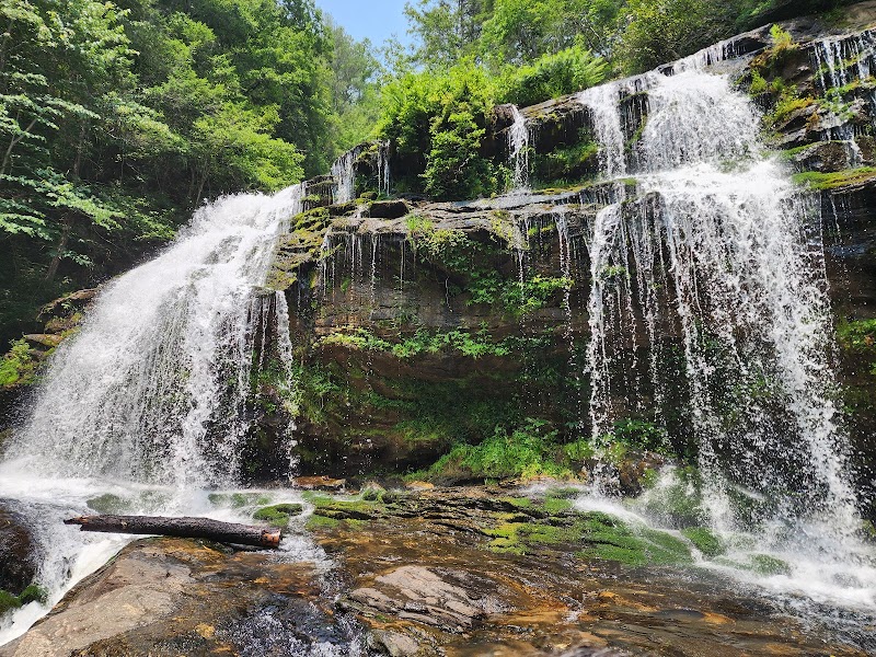 Discovering Long Creek Falls - Long Creek Falls Trailhead