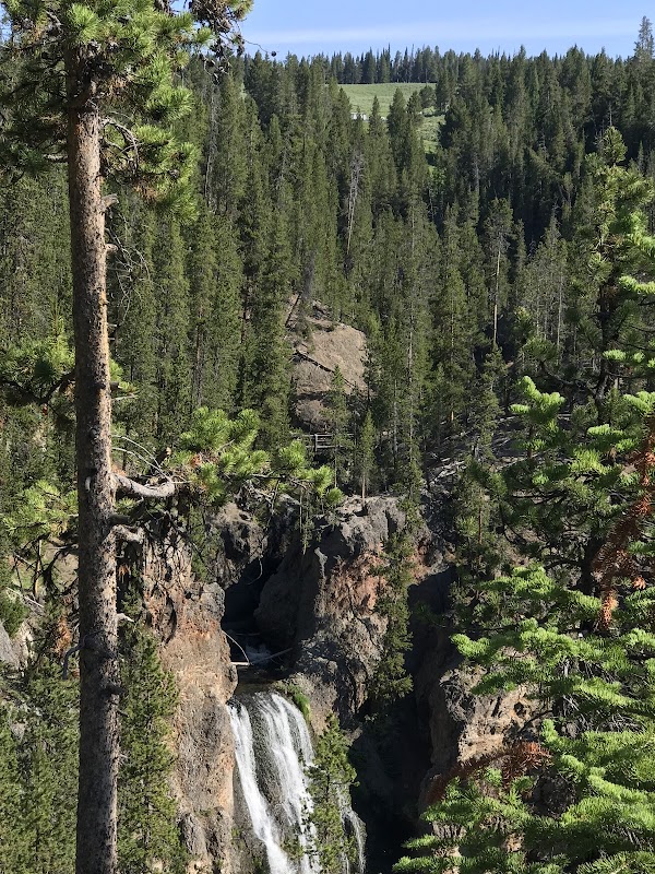 Crystal Falls: Wyoming's Hidden Waterfall Wonder - Crystal Falls