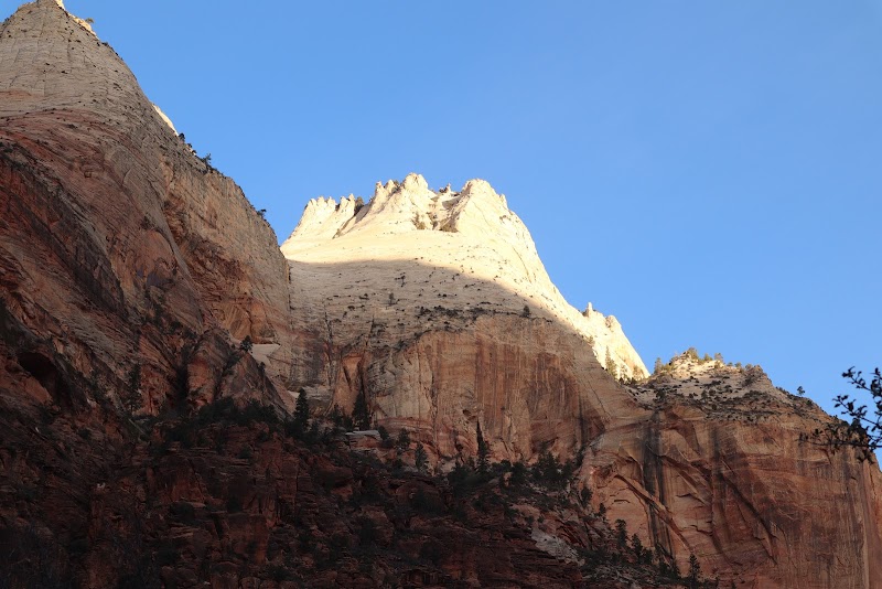 Majestic Wonders: Mount Majestic outdoor detail