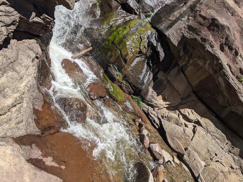 Discover the Natural Beauty of Hayes Creek Falls outdoor detail