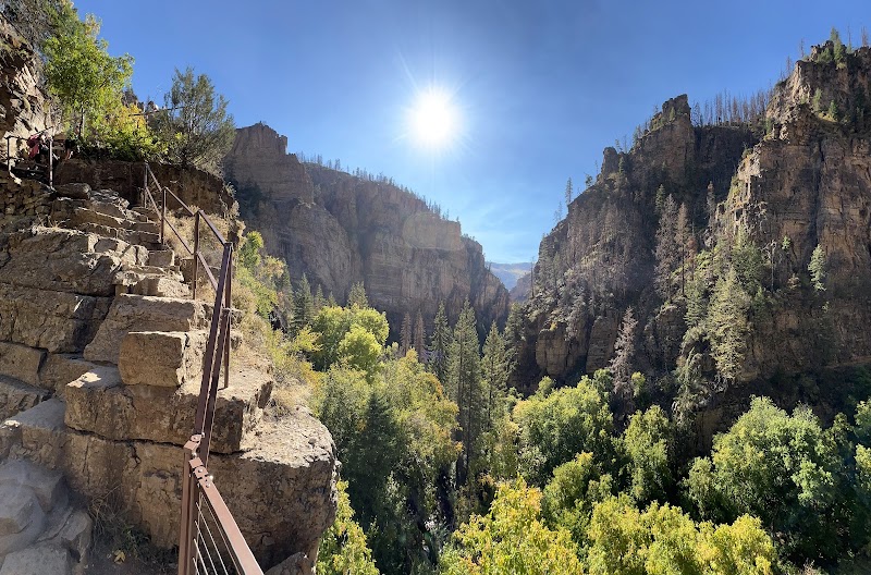 Hiking Jewel: Hanging Lake Trailhead - Hanging Lake Trailhead