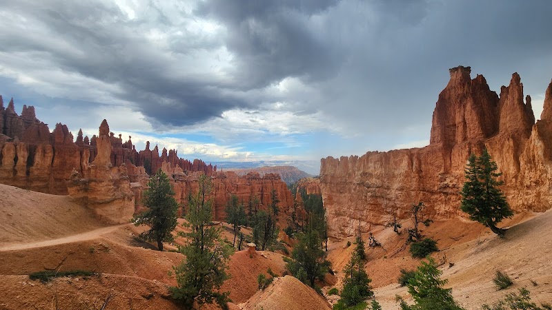 The Majestic Hoodoos of Peekaboo Loop Trail - Peekaboo Loop Trail