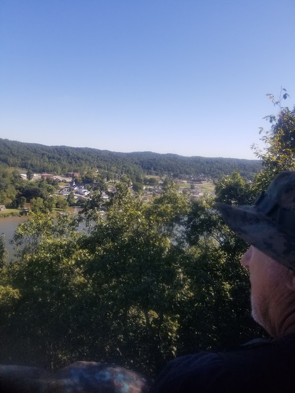 Red House Rocks - A Hidden Gem in West Virginia surrounding landscape