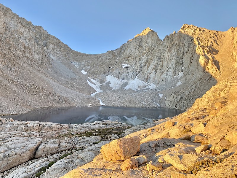 Hiking to Mount Whitney Summit Shelter - Mount Whitney Summit Shelter