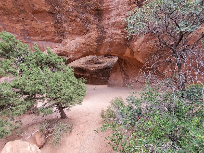 Marvels of Sandstone: Devil's Garden Trail, Moab - Devil's Garden Trail