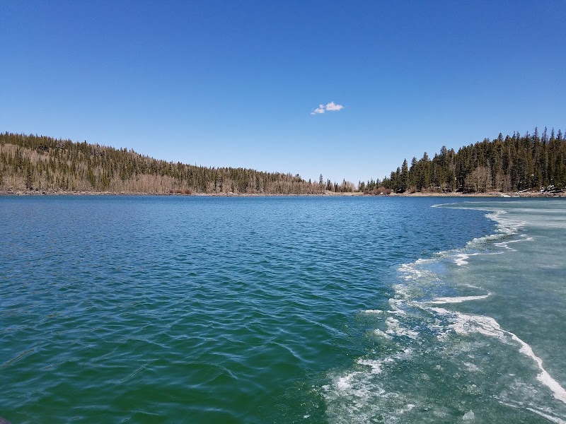 Peaceful Serenity at Fish Creek Reservoir surrounding landscape