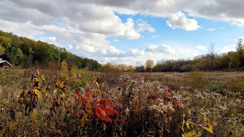 Nature Retreat at Quarry Hill Park surrounding landscape