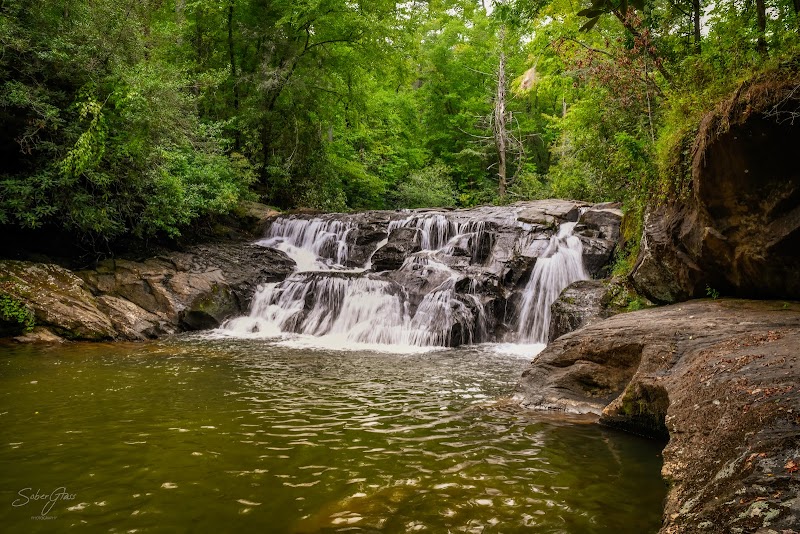 Discover the Tranquil Beauty of Water's Creek Falls - Water's Creek Falls