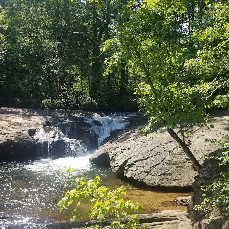 Discover the Tranquil Beauty of Water's Creek Falls - Water's Creek Falls