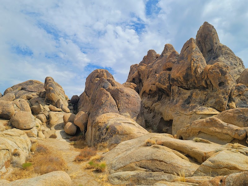 Rock Formations at Shark Fin Trailhead - Shark Fin Trailhead