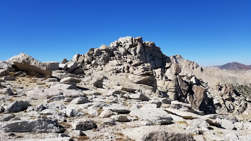 Majestic White Mountain Peaks - White Mountain