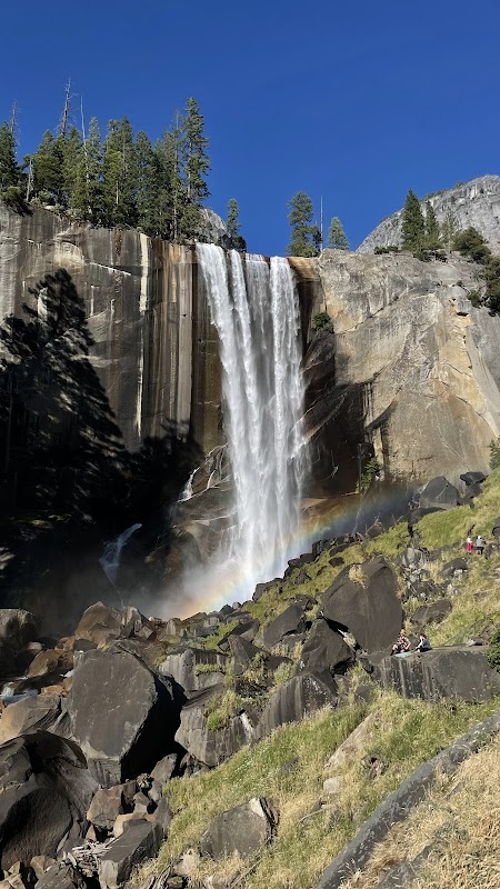 Vernal Falls Footbridge: A Natural Marvel in Yosemite - Vernal Falls Footbridge