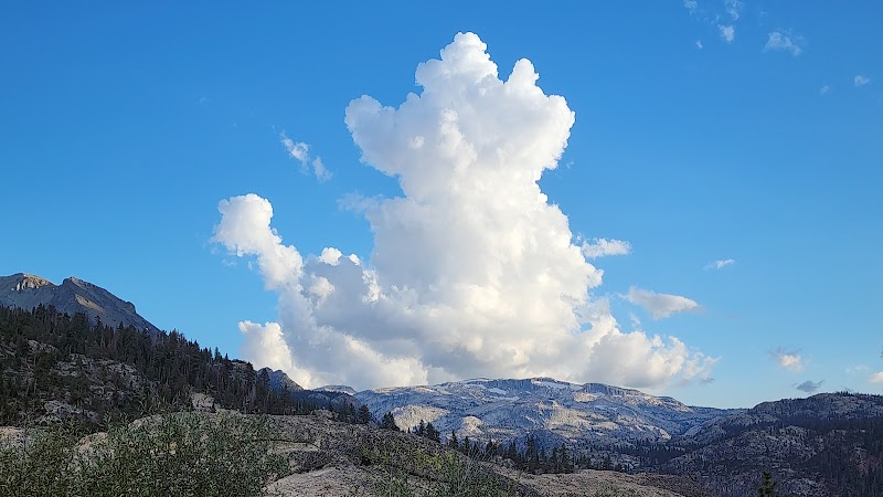 Majestic Views of Sierra Nevada - Sierra Nevada Vista Point