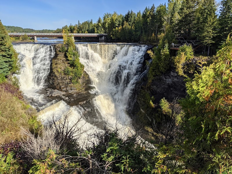 Discover the Beauty of Kakabeka Falls surrounding landscape