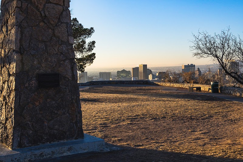 Illuminations in El Paso: A Festive Oasis - El Paso