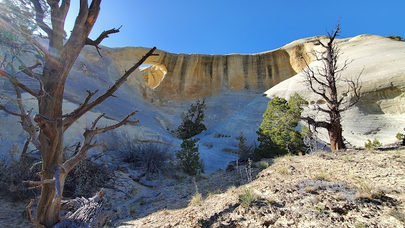 Discover Cedar Wash Arch in Escalante - Cedar Wash Arch