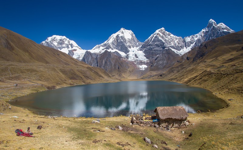 Cordillera Huayhuash: A Realm of Majestic Peaks - Cordillera Huayhuash
