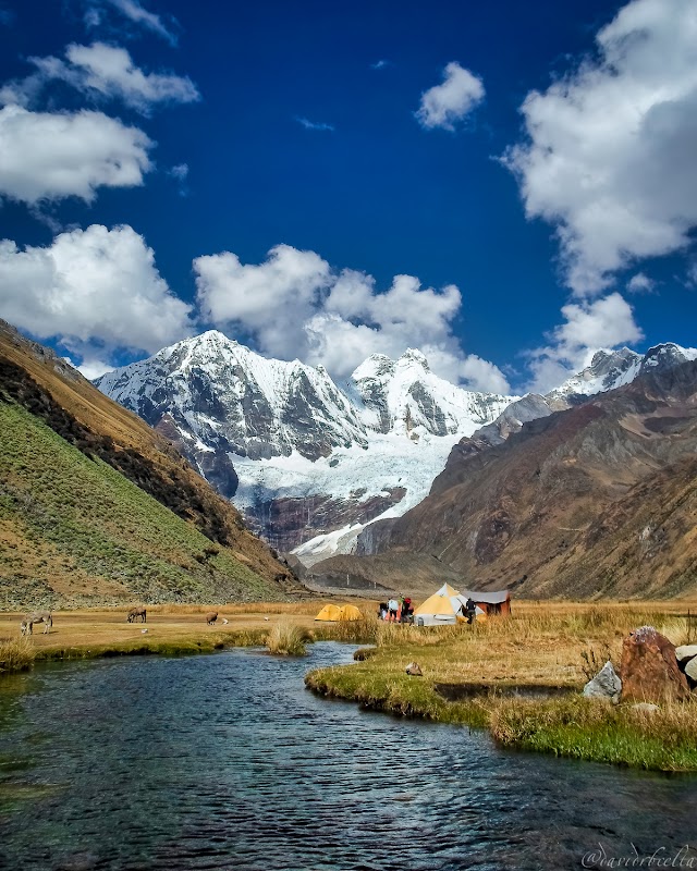 Cordillera Huayhuash: A Realm of Majestic Peaks - Cordillera Huayhuash