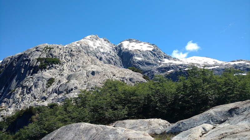 Cerro Arcoiris: A Majestic Mosaic of Granite and Sky - Cerro Arcoiris