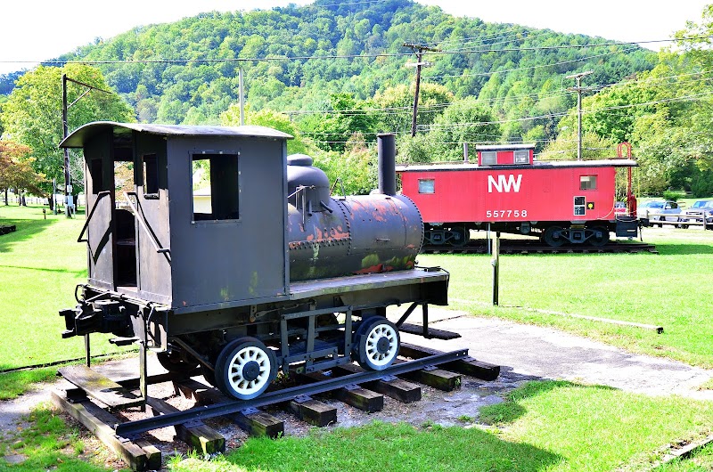 Charming Caboose Encounter in Damascus surrounding landscape