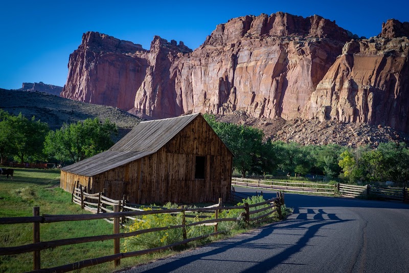 Cohab Canyon: A Hidden Gem of Utah's Scenic Beauty outdoor detail