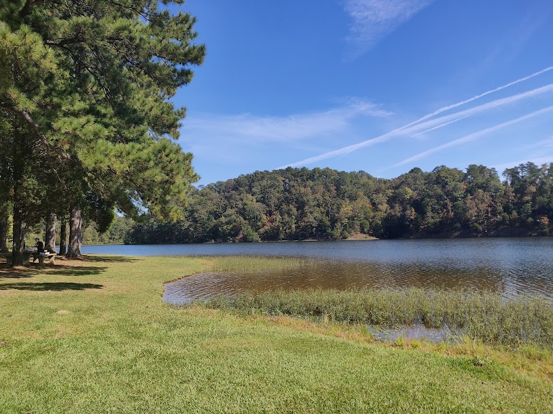 The Serenity of Outer Cliff Trails at Lake Nicol - Outer Cliff Trails of Lake Nicol